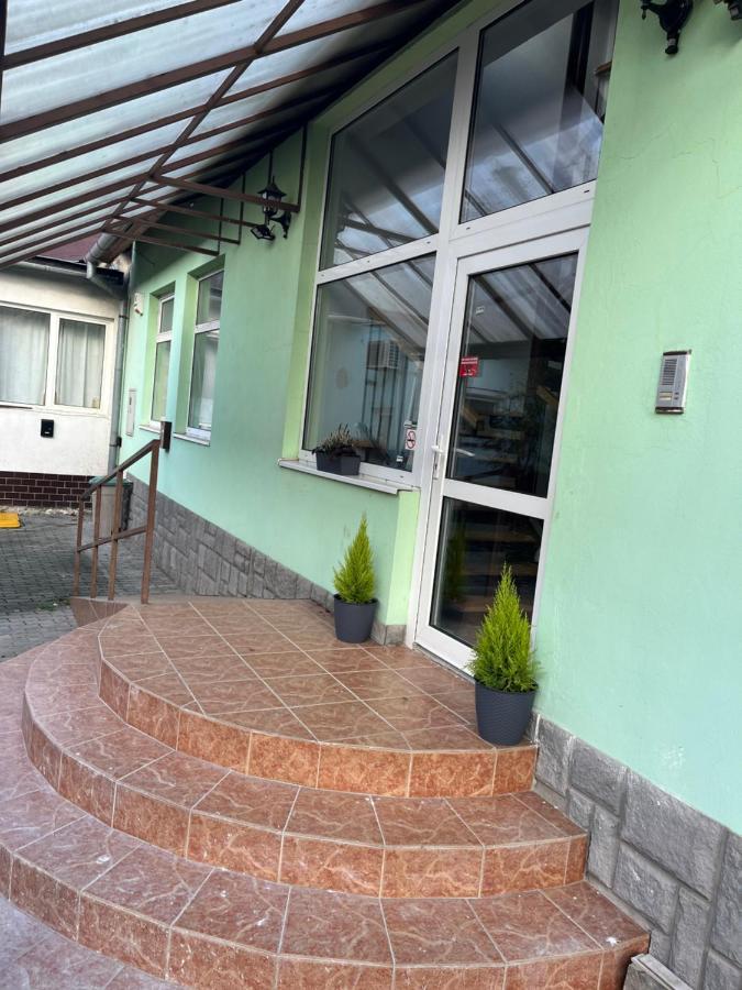 Apartman Gabi Łuczeniec Zewnętrze zdjęcie